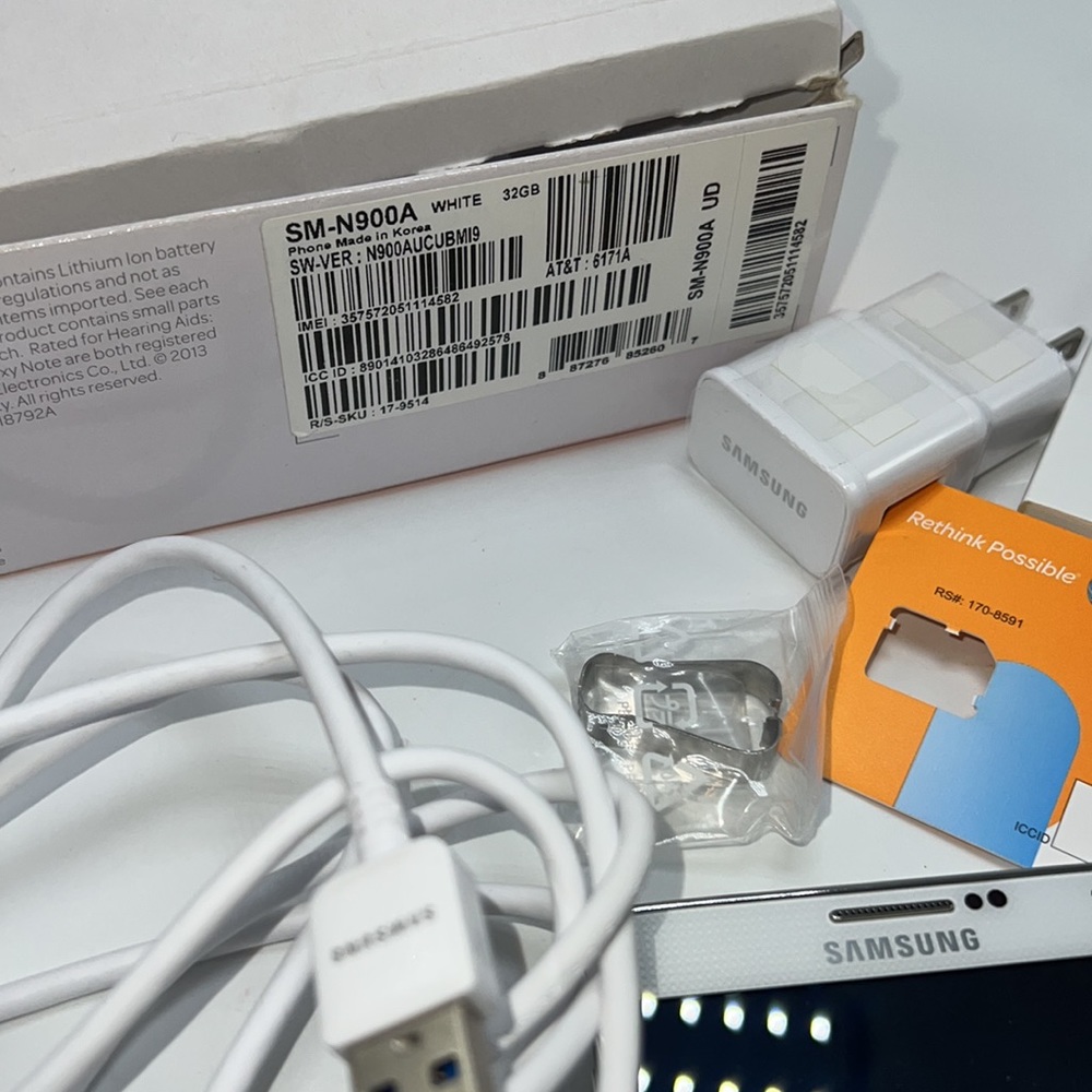 NWT SAMSUNG GALAXY NOTE 3 PHONE & ACCESSORIES - Picture 9 of 11